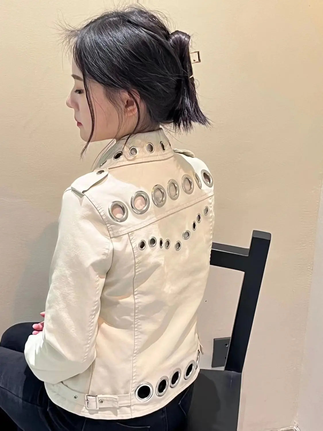 Black Short Leather Jacket 2026 Autumn New Women's Versatile Fashion Metal Circles Slim PU Leather Jackets Motorcycle tops