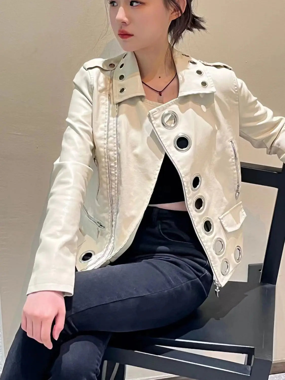 Black Short Leather Jacket 2026 Autumn New Women's Versatile Fashion Metal Circles Slim PU Leather Jackets Motorcycle tops