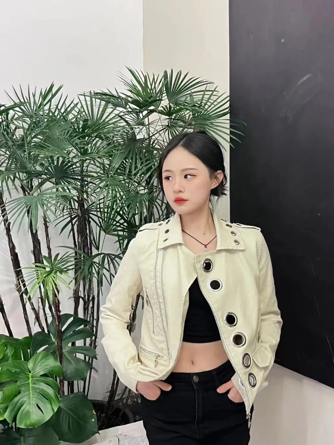 Black Short Leather Jacket 2026 Autumn New Women's Versatile Fashion Metal Circles Slim PU Leather Jackets Motorcycle tops